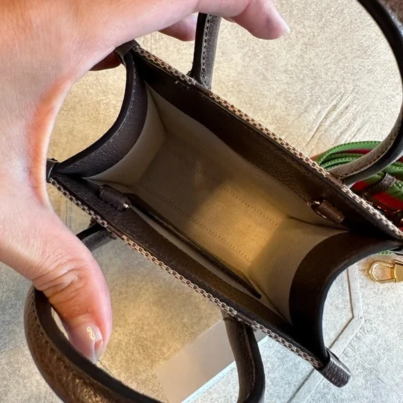 SOLD 📌Gucci Jumbo GG Mini Tote Bag - Picture 4 of 11